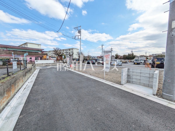 接道状況および現場風景 【東大和市上北台2丁目】 接道状況および現場風景 【東大和市上北台2丁目】