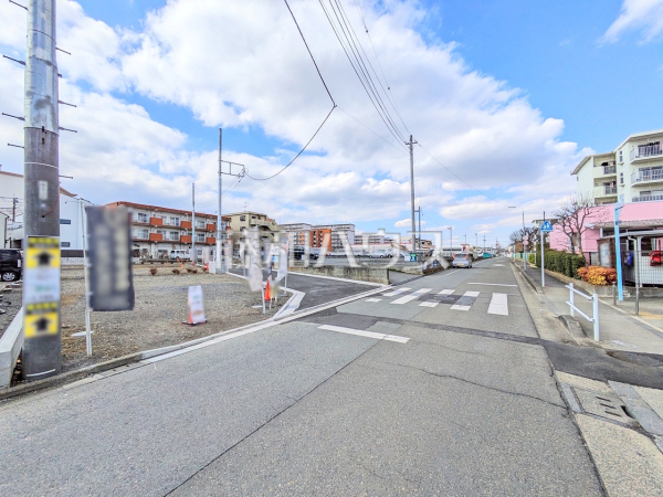 接道状況および現場風景 【東大和市上北台2丁目】 接道状況および現場風景 【東大和市上北台2丁目】