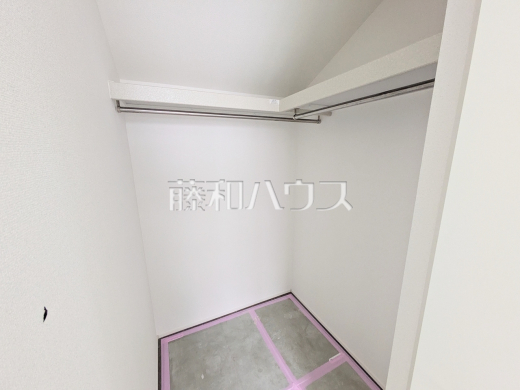 1号棟 ウォークインクローゼット(施工中) 【福岡市城南区樋井川2丁目】