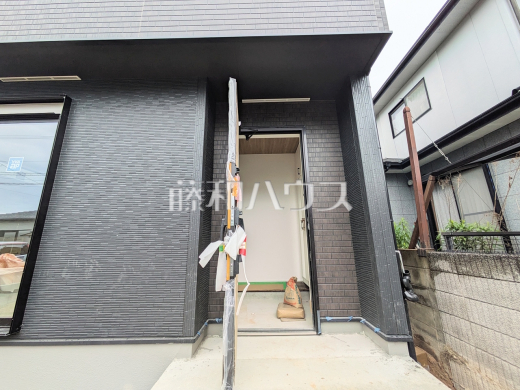 1号棟 玄関 【福岡市城南区樋井川2丁目】
