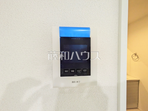2号棟 TVモニター付きインターホン 【福岡市城南区樋井川2丁目】 訪問者がわかるTVモニター付インターホンは、お子様のお留守番にも活躍するかも?!