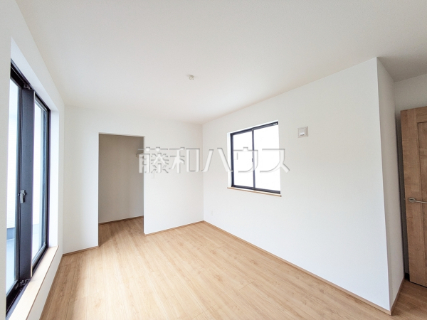 A号棟 居室 【与那原町字与那原】 A号棟 居室 【与那原町字与那原】