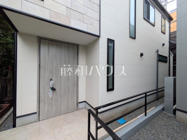 2号棟 玄関 【杉並区和泉3丁目】 2号棟 玄関 【杉並区和泉3丁目】
