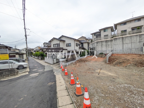 接道状況および現場風景 【福岡市東区舞松原5丁目】 接道状況および現場風景 【福岡市東区舞松原5丁目】