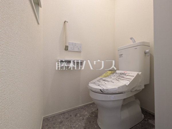 6号棟 トイレ 【小平市大沼町6丁目】 6号棟 トイレ 【小平市大沼町6丁目】