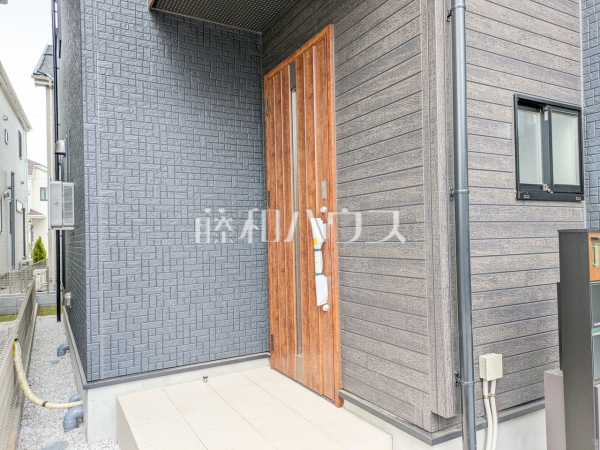6号棟 玄関 【小平市大沼町6丁目】 6号棟 玄関 【小平市大沼町6丁目】