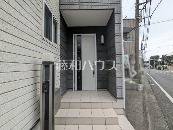 玄関 【小平市鈴木町1丁目】 玄関 【小平市鈴木町1丁目】