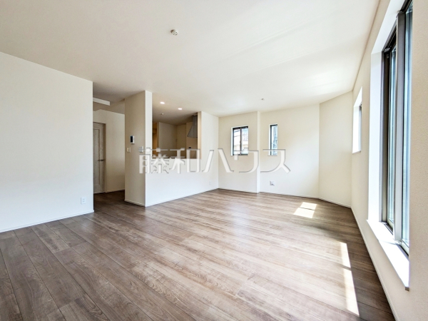 C号棟 リビング 【板橋区小豆沢4丁目】 C号棟 リビング 【板橋区小豆沢4丁目】