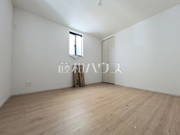 E号棟 納戸 【府中市西府町3丁目】 E号棟 納戸 【府中市西府町3丁目】