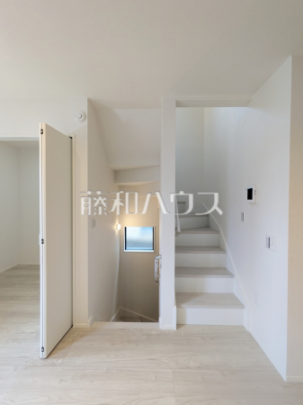 家族が自然と顔を合わせるリビングイン階段 【板橋区赤塚新町1丁目】 家族が自然と顔を合わせるリビングイン階段 【板橋区赤塚新町1丁目】
