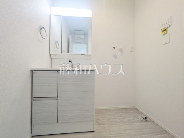 洗面室 【所沢市上新井4丁目】 洗面室 【所沢市上新井4丁目】