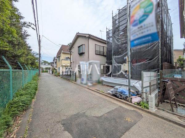 接道状況および現場風景 【小平市津田町2丁目】 接道状況および現場風景 【小平市津田町2丁目】