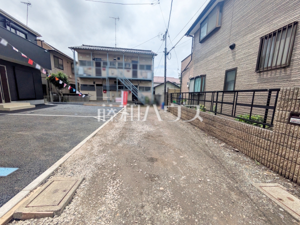接道状況および現場風景 【調布市入間町1丁目】 接道状況および現場風景 【調布市入間町1丁目】