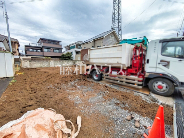 現場風景 【東久留米市前沢5丁目】 周辺環境はもちろん、日当たりや設備仕様など、実際に行ってみないと分からないことも多くございます。営業担当がご案内いたしますので、お気軽にお問い合わせください。 現場風景 【東久留米市前沢5丁目】 周辺環境はもちろん、日当たりや設備仕様など、実際に行ってみないと分からないことも多くございます。営業担当がご案内いたしますので、お気軽にお問い合わせください。