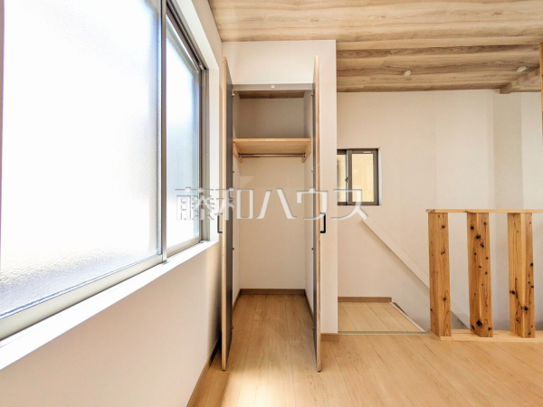 収納 【練馬区貫井5丁目】 見学はしたいけど、なかなか時間が取れない・・・そんな方に出勤前や仕事終わりにマイホームを見学できるサポートをいたします。 収納 【練馬区貫井5丁目】 見学はしたいけど、なかなか時間が取れない・・・そんな方に出勤前や仕事終わりにマイホームを見学できるサポートをいたします。