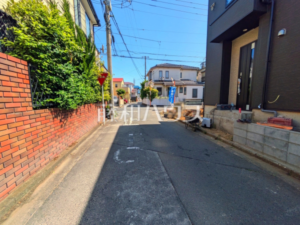 接道状況および現場風景 【新座市片山1丁目】 接道状況および現場風景 【新座市片山1丁目】
