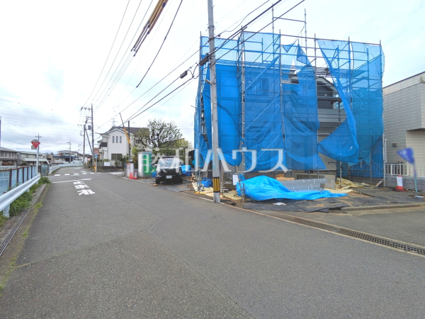接道状況および現場風景 【日野市万願寺1丁目】 接道状況および現場風景 【日野市万願寺1丁目】