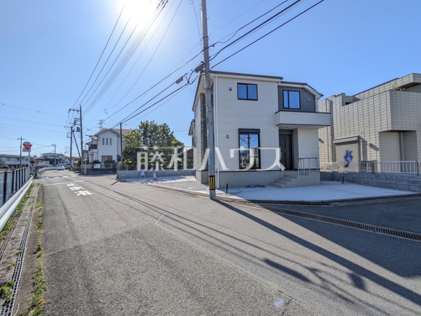 接道状況および現場風景 【日野市万願寺1丁目】 接道状況および現場風景 【日野市万願寺1丁目】