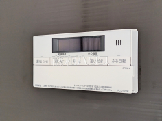 給湯機 【朝霞市宮戸3丁目】追焚機能付で時間差入浴もOK追焚き機能付きなので、生活時間の違う家族に便利です。 給湯機 【朝霞市宮戸3丁目】追焚機能付で時間差入浴もOK追焚き機能付きなので、生活時間の違う家族に便利です。