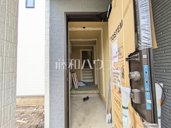 B号棟 玄関 【日野市日野台4丁目】 B号棟 玄関 【日野市日野台4丁目】