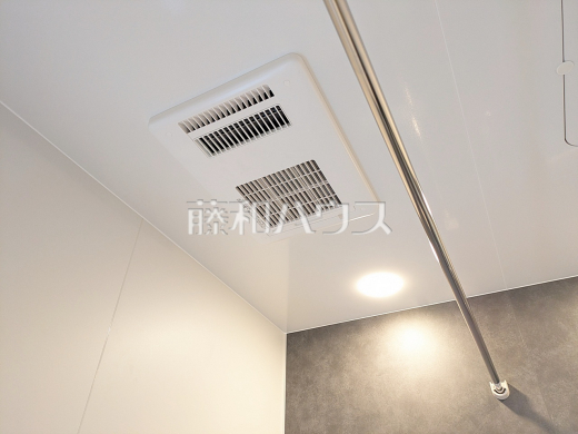 2号棟 浴室乾燥機 【新座市石神3丁目】 雨の日の強い味方!浴室換気乾燥機付きユニットバスで洗濯物が乾かせます。
