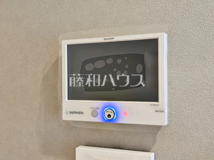 41号棟 太陽光・蓄電池電力モニタ 【武蔵村山市大南1丁目】 太陽光発電で家庭で使う電力の一部をまかなえます。/撮影日2026/08/16