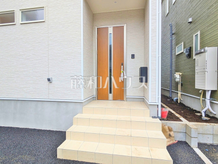 2号棟 玄関 【三鷹市北野3丁目】/撮影日2026/05/23
