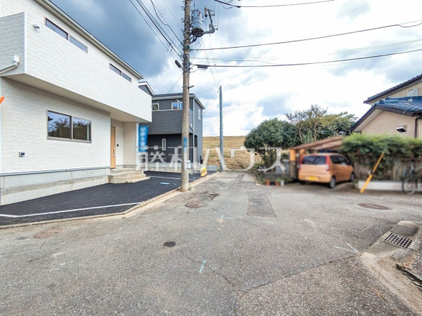 接道状況および現場風景 【志木市中宗岡2丁目】 接道状況および現場風景 【志木市中宗岡2丁目】