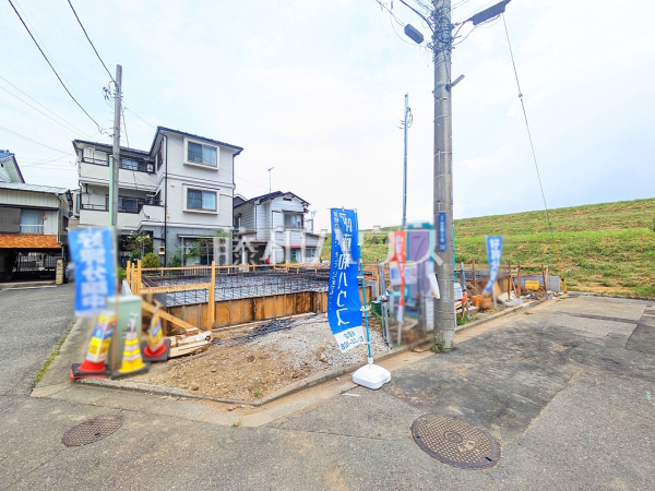 接道状況および現場風景【志木市中宗岡2丁目】 接道状況および現場風景【志木市中宗岡2丁目】