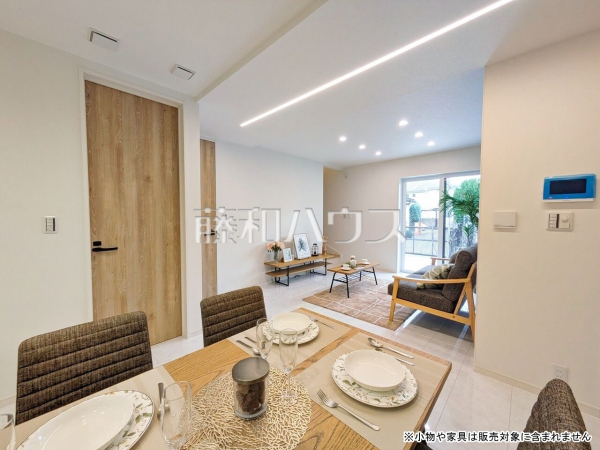 2号棟 採光溢れるリビングで、家族団らんのひと時をお過ごし下さい 【西東京市栄町2丁目】 2号棟 採光溢れるリビングで、家族団らんのひと時をお過ごし下さい 【西東京市栄町2丁目】