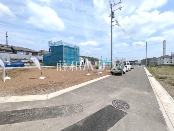 接道状況および現場風景 【所沢市大字北秋津】 接道状況および現場風景 【所沢市大字北秋津】