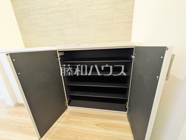 1号棟 玄関収納 【福岡市城南区鳥飼6丁目】 1号棟 玄関収納 【福岡市城南区鳥飼6丁目】