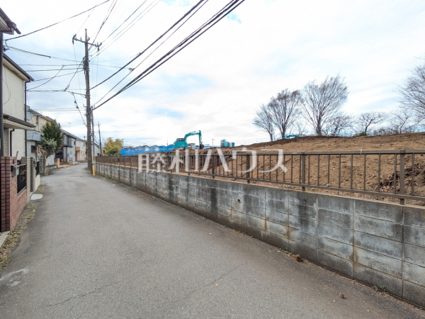 接道状況および現場風景 【東村山市恩多町1丁目】 接道状況および現場風景 【東村山市恩多町1丁目】