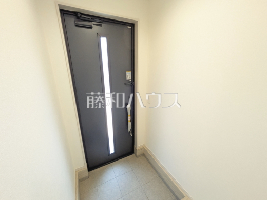 2号棟 玄関ホール 【春日井市上条町10丁目】