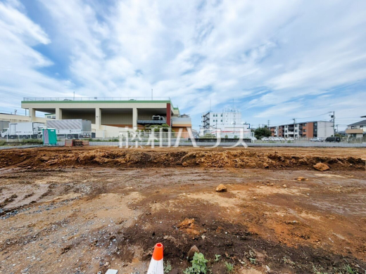 現場風景 【小平市花小金井3丁目】 平日のご案内も可能です。まずはお気軽にお問合せ下さいませ。