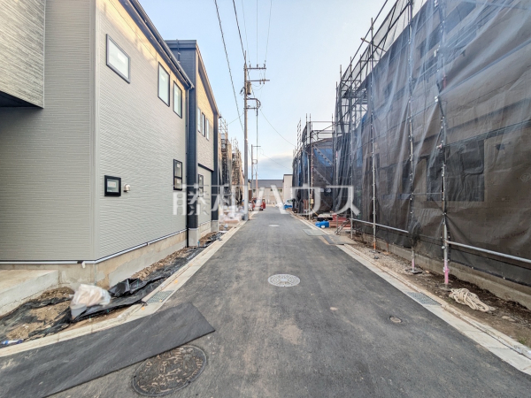 接道状況および現場風景 【日野市大字宮】 接道状況および現場風景 【日野市大字宮】