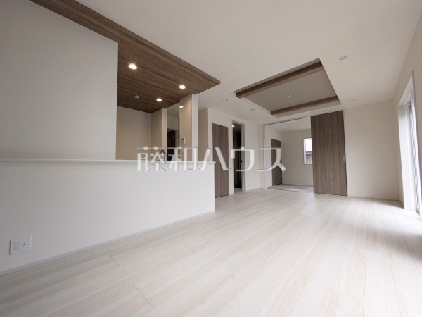 8号棟 リビング 【日野市大字宮】 8号棟 リビング 【日野市大字宮】