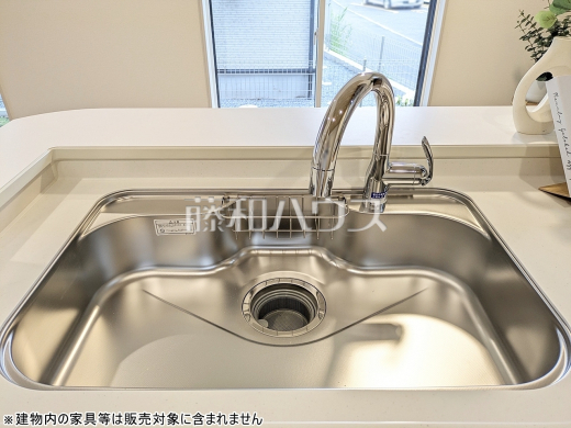 浄水器一体型水栓 いつでもおいしいお水が飲める浄水器一体型水栓も完備