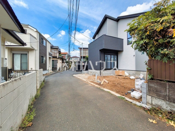 接道状況および現場風景 【所沢市大字久米】 接道状況および現場風景 【所沢市大字久米】
