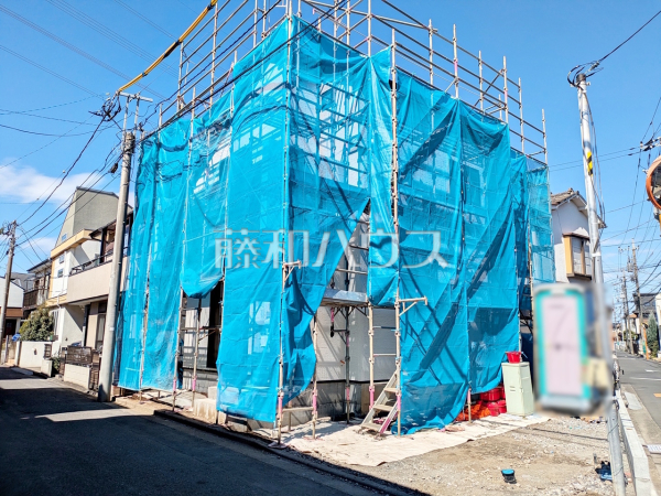 外観 【小平市花小金井南町3丁目】
順調に工事が進んでいます。実際の街並みの様子が段々見えて参りました。ぜひ実際に現地をご見学下さいませ。 外観 【小平市花小金井南町3丁目】
順調に工事が進んでいます。実際の街並みの様子が段々見えて参りました。ぜひ実際に現地をご見学下さいませ。