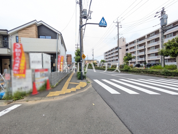 接道状況および現場風景 【八王子市元本郷町2丁目】 接道状況および現場風景 【八王子市元本郷町2丁目】