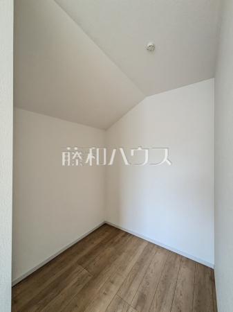1号棟 ウォークインクローゼット 【八王子市元本郷町2丁目】 1号棟 ウォークインクローゼット 【八王子市元本郷町2丁目】