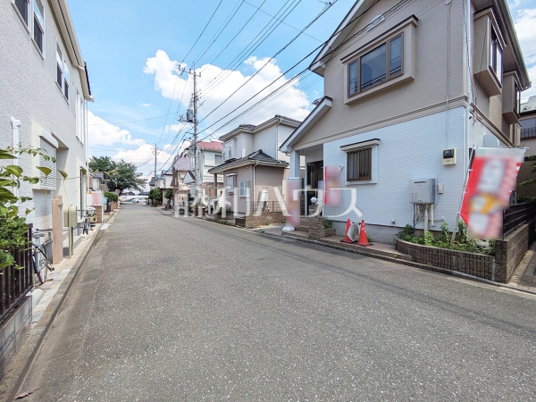 接道状況および現場風景 【新座市新堀1丁目】 接道状況および現場風景 【新座市新堀1丁目】