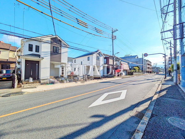 接道状況および現場風景 【東大和市向原4丁目】 接道状況および現場風景 【東大和市向原4丁目】