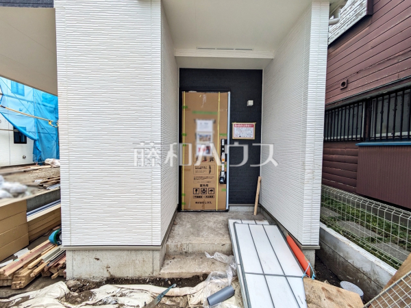 A号棟 玄関 【東大和市向原4丁目】 A号棟 玄関 【東大和市向原4丁目】
