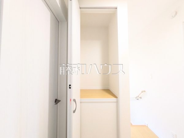 C号棟 収納 【東大和市向原4丁目】 C号棟 収納 【東大和市向原4丁目】