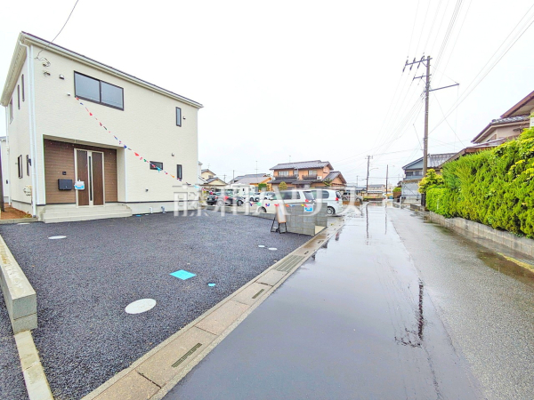 接道状況および現場風景 【富士見市大字東大久保】 接道状況および現場風景 【富士見市大字東大久保】