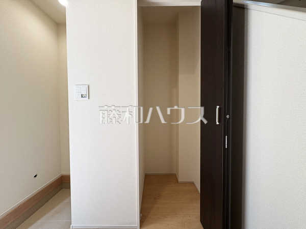 1号棟 玄関収納 【朝霞市根岸台7丁目】 1号棟 玄関収納 【朝霞市根岸台7丁目】