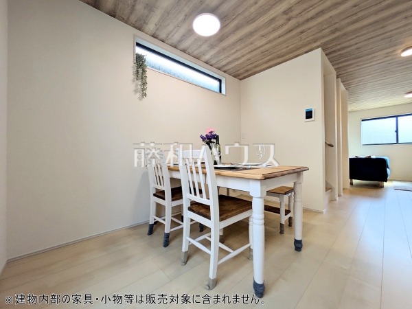 ≪2号棟 リビング≫ 【府中市南町4丁目】 ≪2号棟 リビング≫ 【府中市南町4丁目】