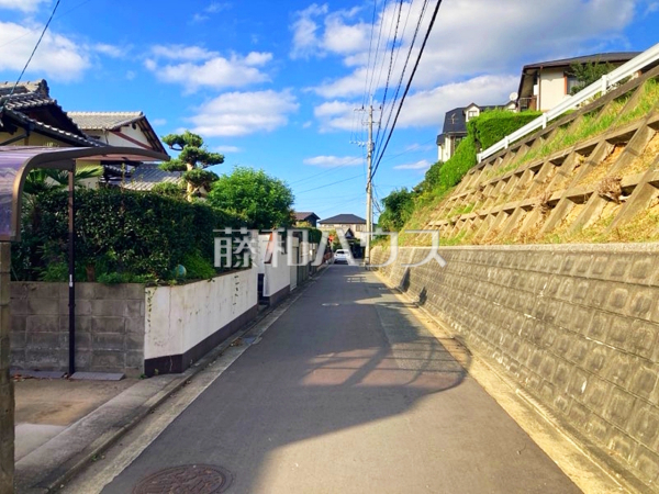 接道状況および現場風景 【福岡市東区美和台5丁目】 接道状況および現場風景 【福岡市東区美和台5丁目】